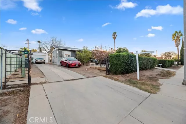 826 W 8th Street, Corona, CA 92882