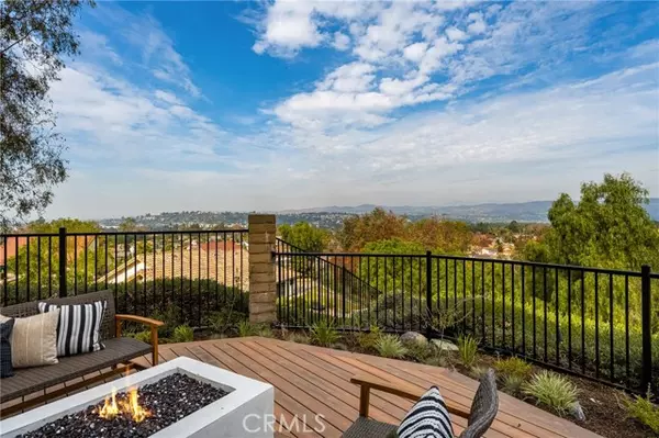 260 S Via Montanera, Anaheim Hills, CA 92807