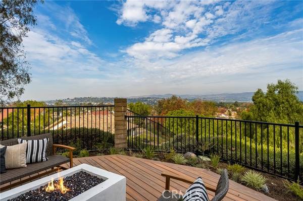 260 S Via Montanera, Anaheim Hills, CA 92807