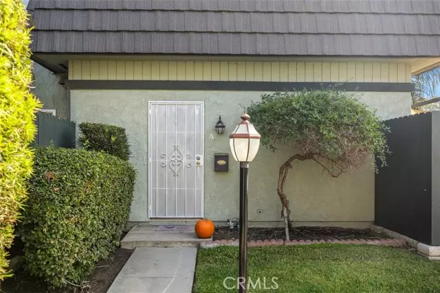 Costa Mesa, CA 92626,1632 Iowa Street #A