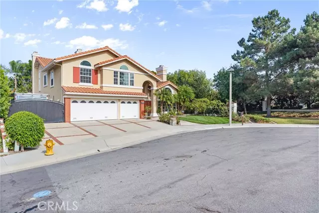 Yorba Linda, CA 92887,20375 Via Las Villas