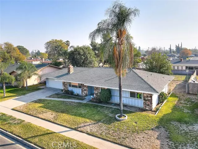 453 E Home Street, Rialto, CA 92376