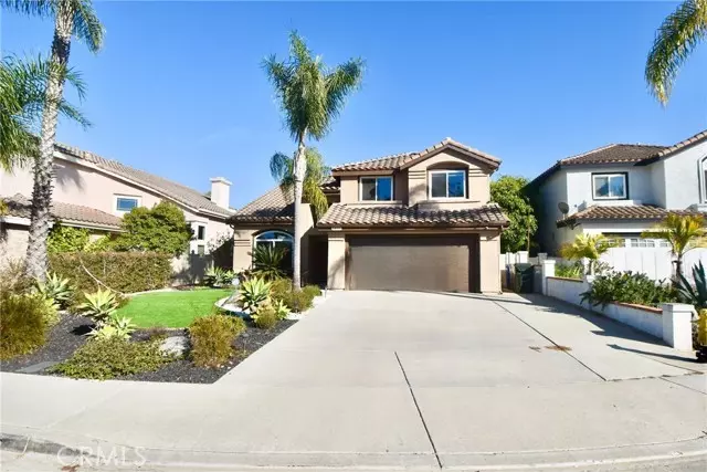 1691 Mountain Pass Circle, Vista, CA 92081