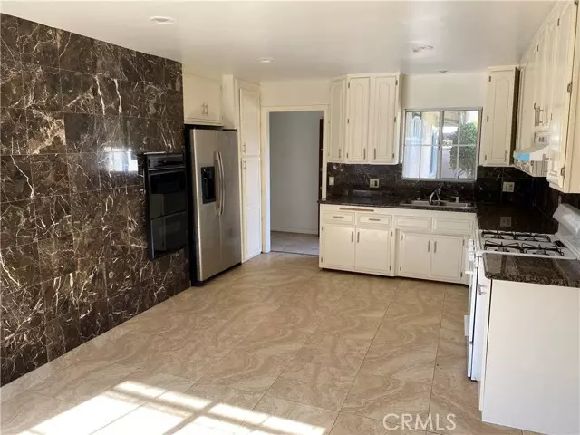 16131 Nassau Lane, Huntington Beach, CA 92649