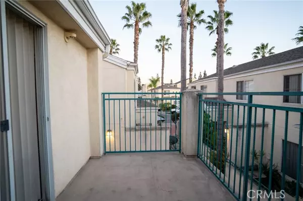 Bell Gardens, CA 90201,6358 Gage Avenue #215