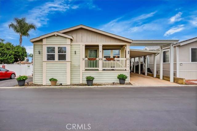 Huntington Beach, CA 92647,7850 Slater #126