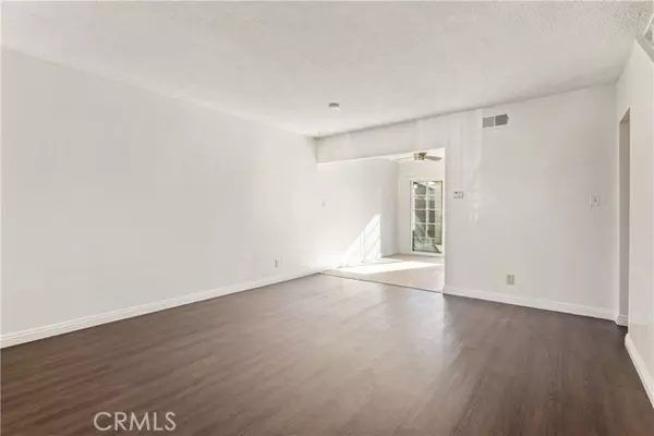 Long Beach, CA 90805,428 Mountain View #430