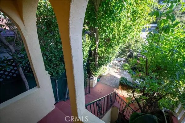 6118 Glen Alder St, Hollywood Hills, CA 90068