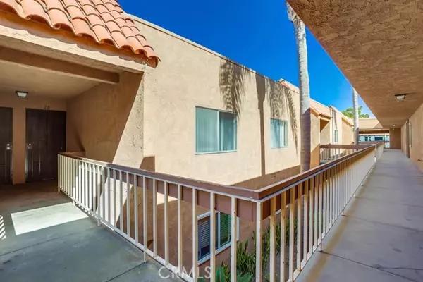 Huntington Beach, CA 92647,6600 Warner Avenue #28