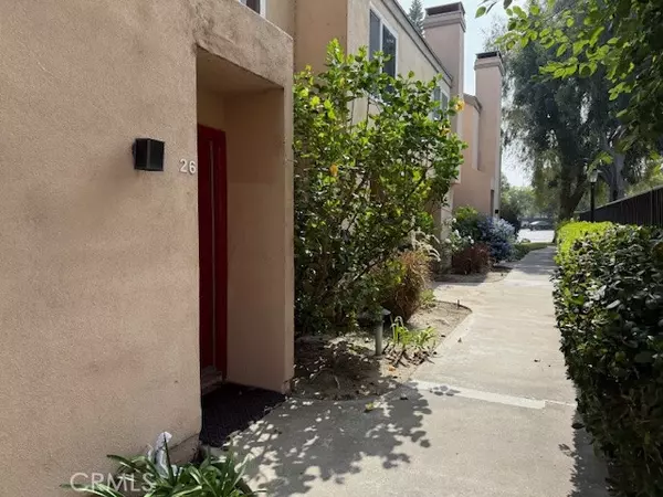 101 W Riverdale Avenue #26, Orange, CA 92865