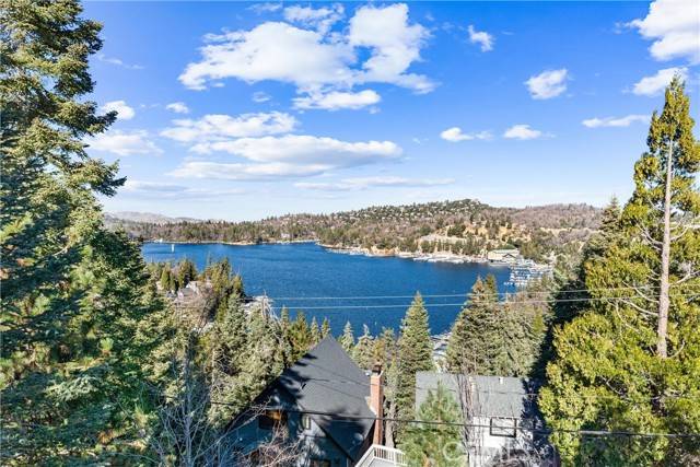 347 Emerald Way, Lake Arrowhead, CA 92352