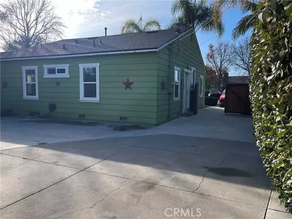 Santa Ana, CA 92706,1817 Poinsettia Street