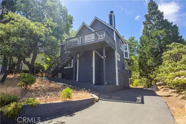 28833 Manitoba Drive, Lake Arrowhead, CA 92352