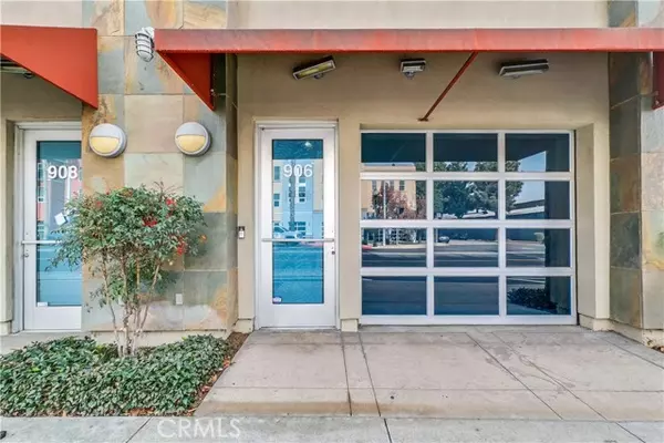 906 E Santa Ana Boulevard, Santa Ana, CA 92701