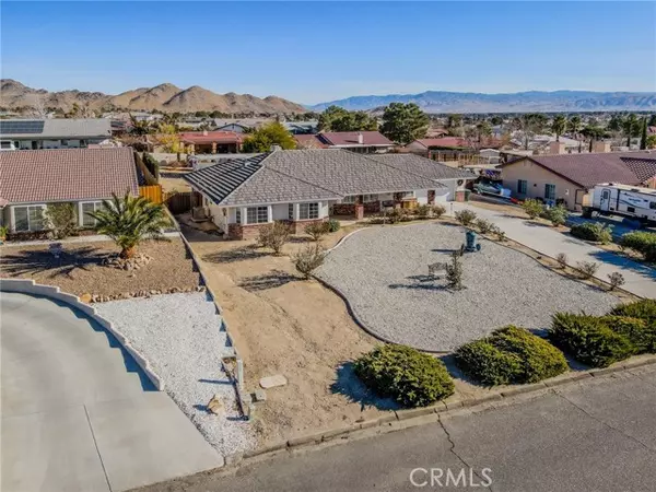 16385 Menahka Road, Apple Valley, CA 92307