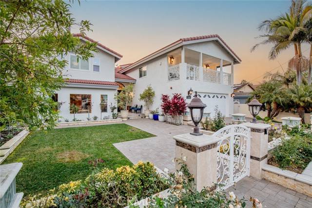 17211 Sandra Lee Lane, Huntington Beach, CA 92649