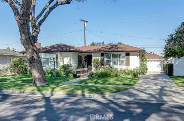 1015 W 18th Street, Santa Ana, CA 92706