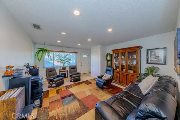 2034 E Santa Clara Avenue #D4, Santa Ana, CA 92705