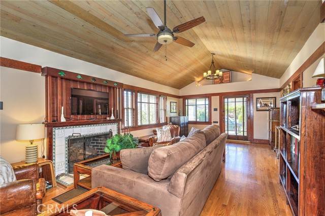 254 Newport Avenue, Long Beach, CA 90803