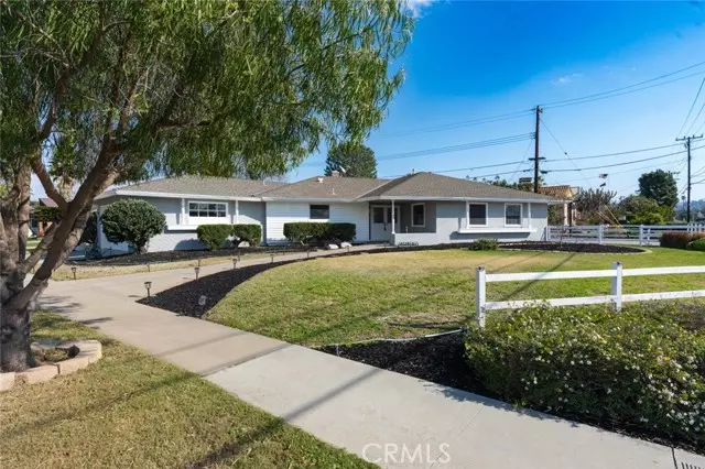 18211 Fairhaven Avenue, North Tustin, CA 92705