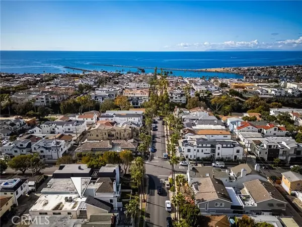 Corona Del Mar, CA 92625,422 Goldenrod Avenue