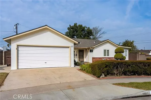 Anaheim, CA 92804,617 S Birchleaf Drive