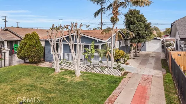 1103 Hickory, Santa Ana, CA 92701