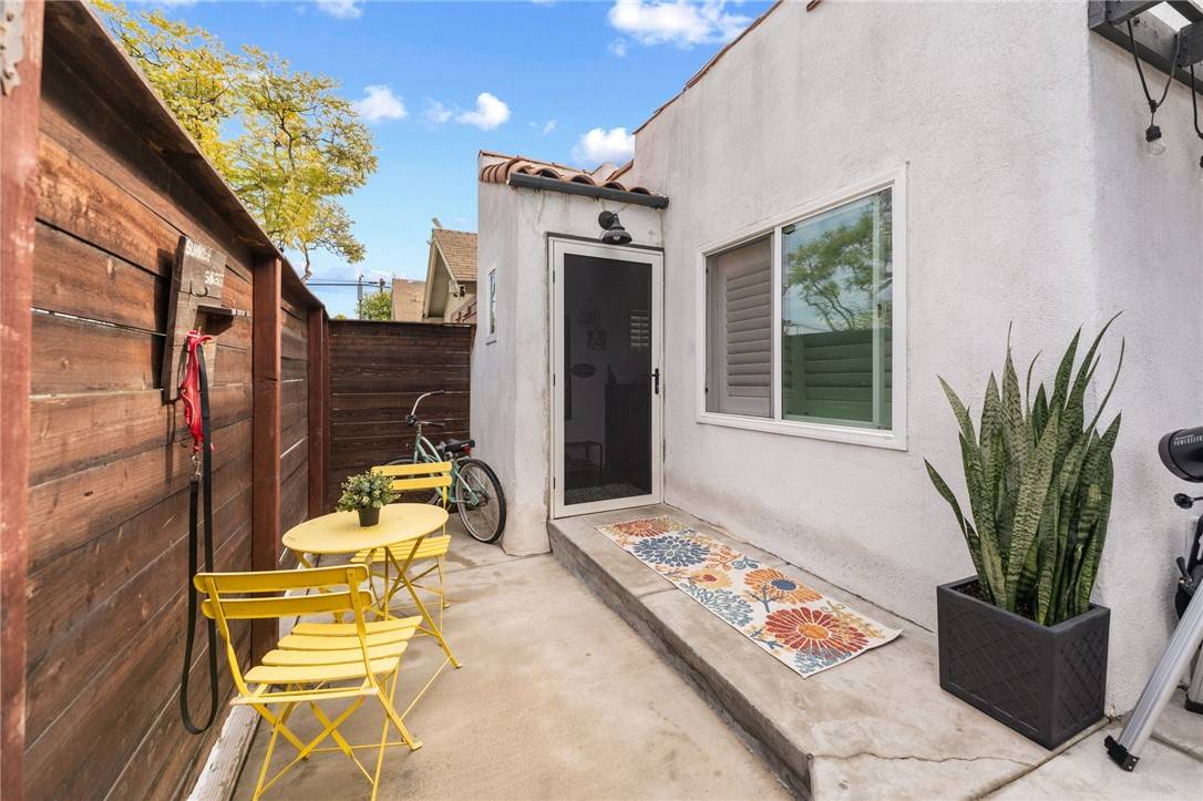2324 E 14th Street, Long Beach, CA 90804
