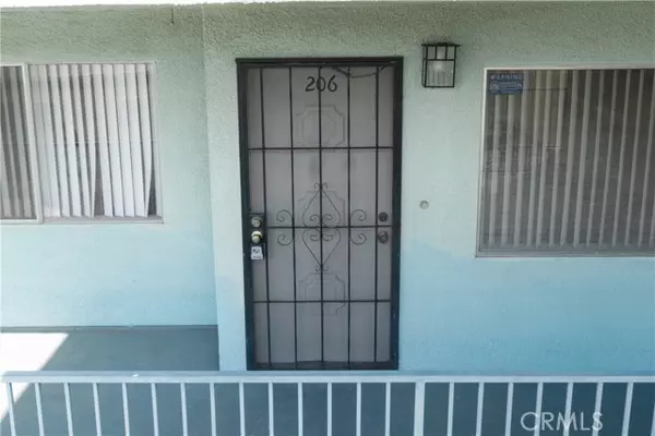 3452 Elm Ave #206, Long Beach, CA 90807