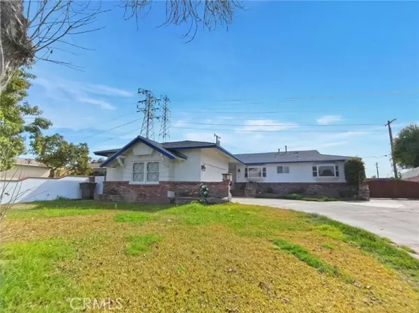 2158 W Pacific Avenue, Anaheim, CA 92804