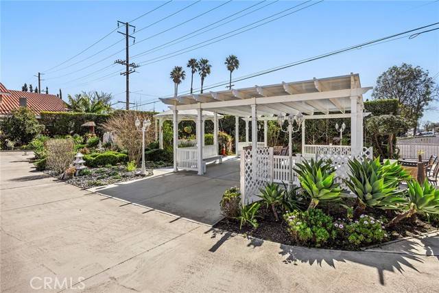Villa Park, CA 92861,17841 Collins Avenue