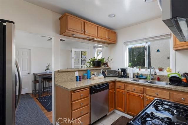 Long Beach, CA 90806,216 W 23rd Street