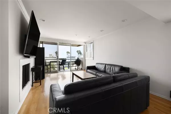 Santa Monica, CA 90405,2960 Neilson Way #301