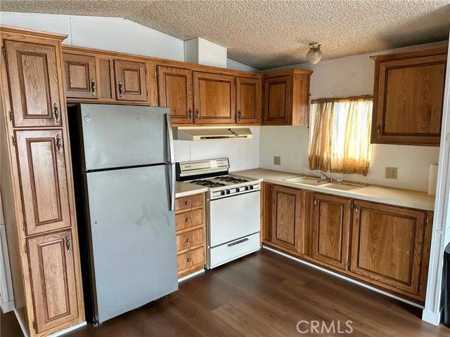 Sunland, CA 91040,10444 Sherman Grove #9