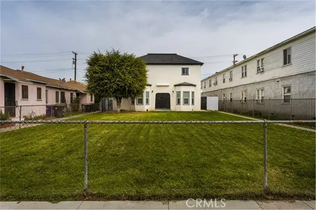 Long Beach, CA 90813,1606 Chestnut Avenue