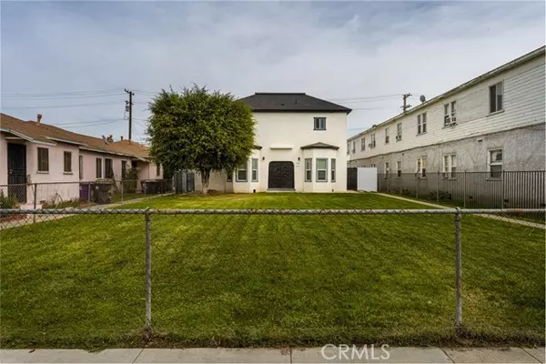 1606 Chestnut Avenue, Long Beach, CA 90813