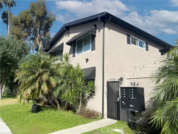 984 El Camino Drive, Costa Mesa, CA 92626