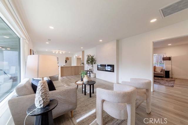 804 Lois Lane, Fullerton, CA 92832