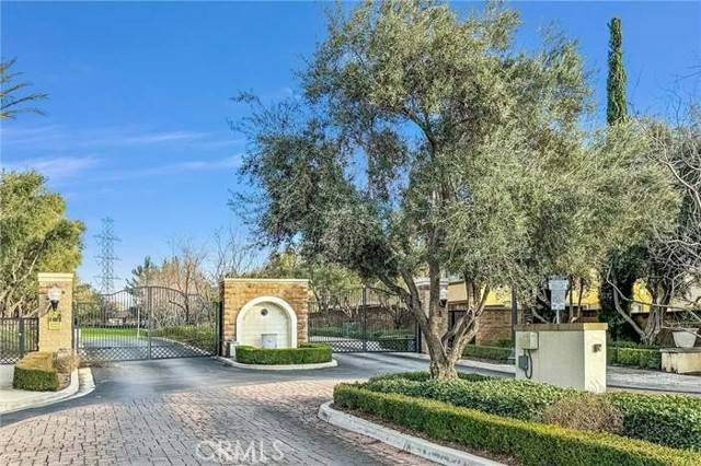 15533 Syracuse Lane, Fontana, CA 92336