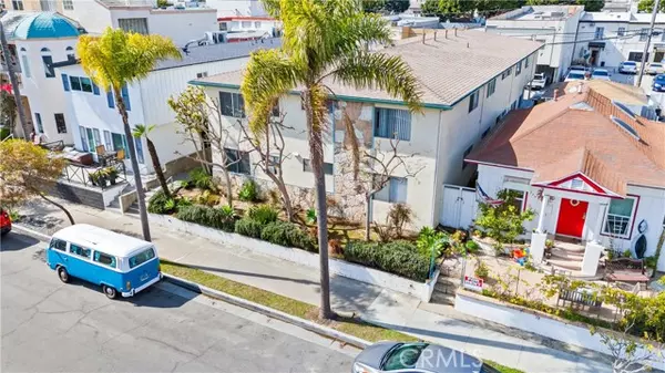 219 10th Street, Seal Beach, CA 90740