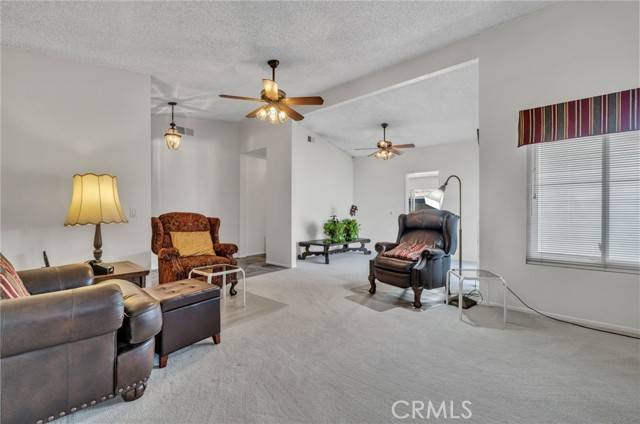 Whittier, CA 90601,923 Sand Spoling Avenue