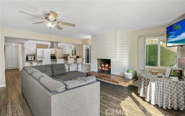 Newport Beach, CA 92662,131 Opal Ave #1.5