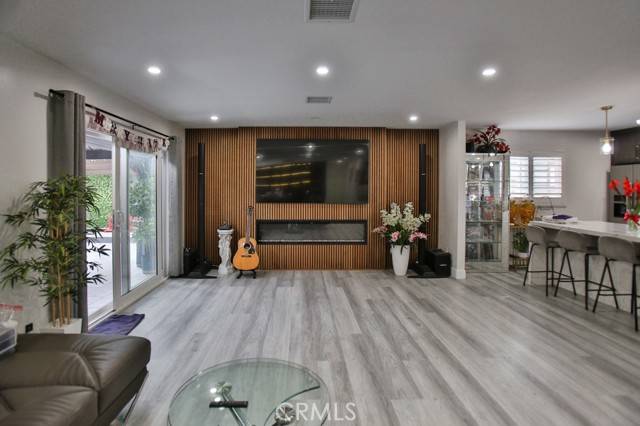 Orange, CA 92869,3727 E Euclid Avenue