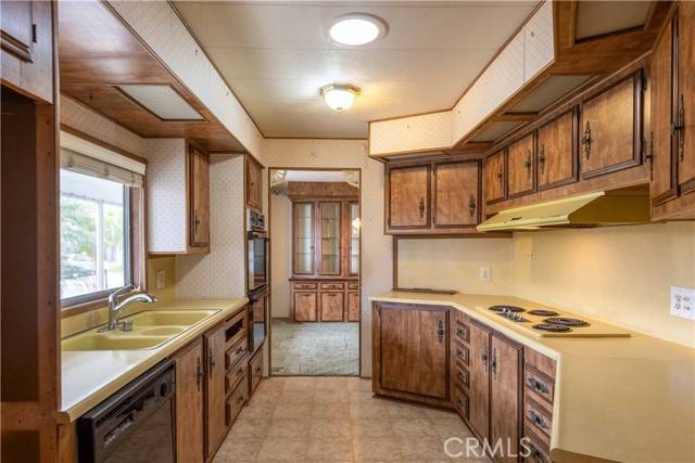 Huntington Beach, CA 92646,18601 Newland #3