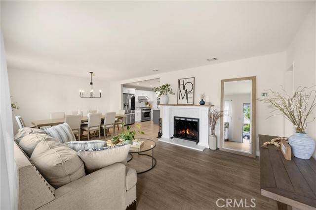 Fullerton, CA 92832,413 W Hill Avenue