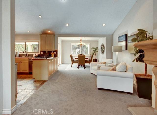 Los Alamitos, CA 90720,3272 Saint Albans Drive