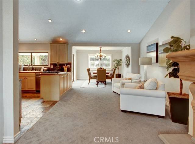 Los Alamitos, CA 90720,3272 Saint Albans Drive
