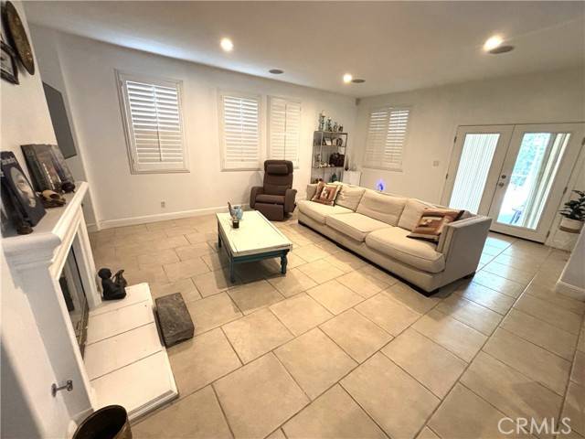 Reseda, CA 91335,7242 Hesperia Avenue