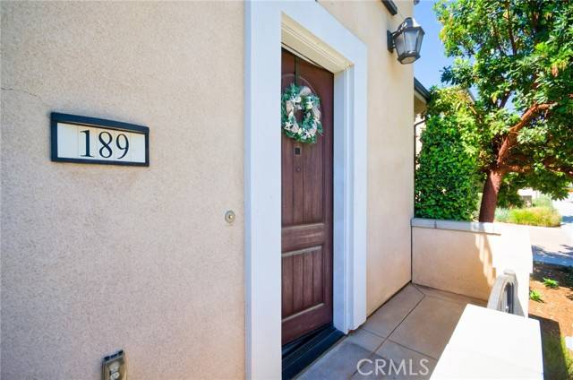 189 Follyhatch, Irvine, CA 92618