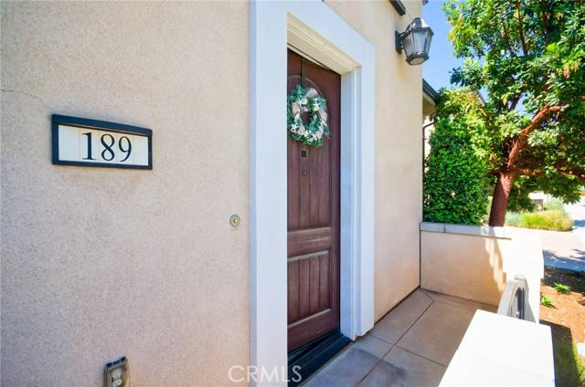 189 Follyhatch, Irvine, CA 92618